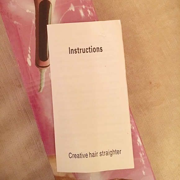 Ceramic Hair Straightener Brush - Picture 2 of 8